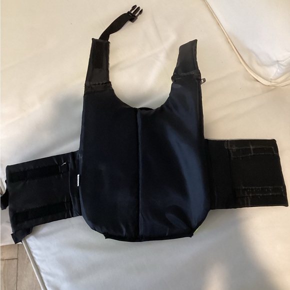 Doggy life jacket - Picture 4 of 6